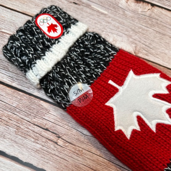 Canada Olympic Mittens by Hudson’s Bay – New w/ Tags - Picture 3 of 7